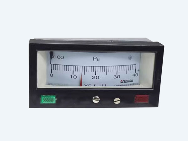 YEJ-111型矩形膜盒压力表